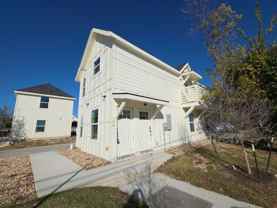 2002 W 2nd St #100 - Photo 1 of 1