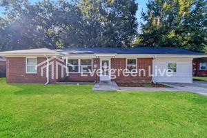 featured image of 3708 Honeysuckle Rd