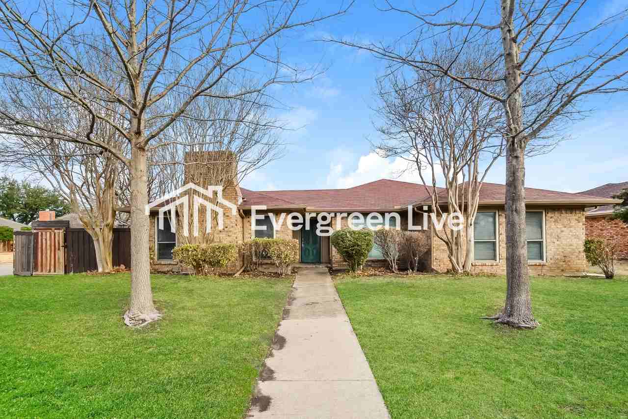 701 Willow Brook Dr - Photo 2 of 17