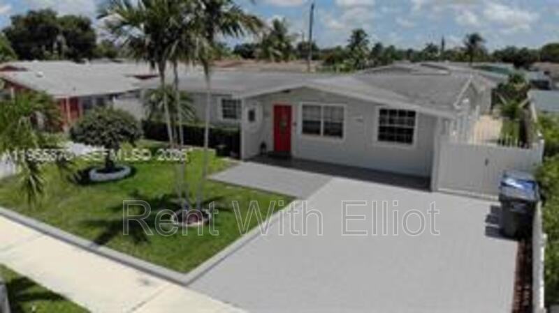 7150 Coolidge St - Photo 2 of 18