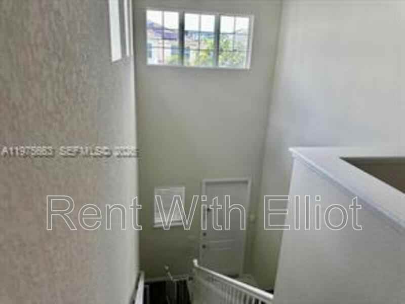 4334 Ficus St - Photo 2 of 7