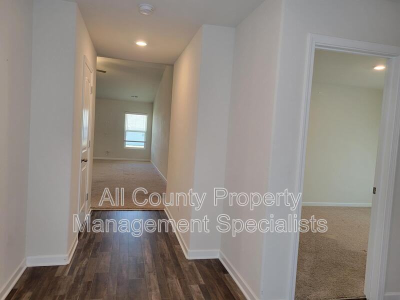 308 Greenwood Valley Ct - Photo 3 of 11