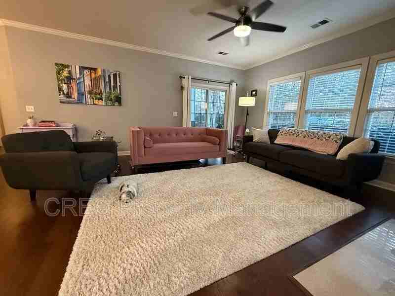 1202 Grove Park Dr - Photo 6 of 41