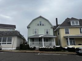 featured image of 123 College Ave