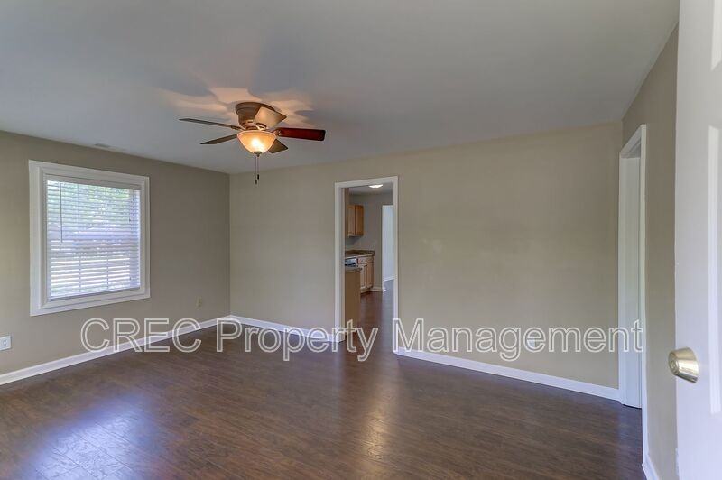 2401 Eagle Dr - Photo 4 of 36