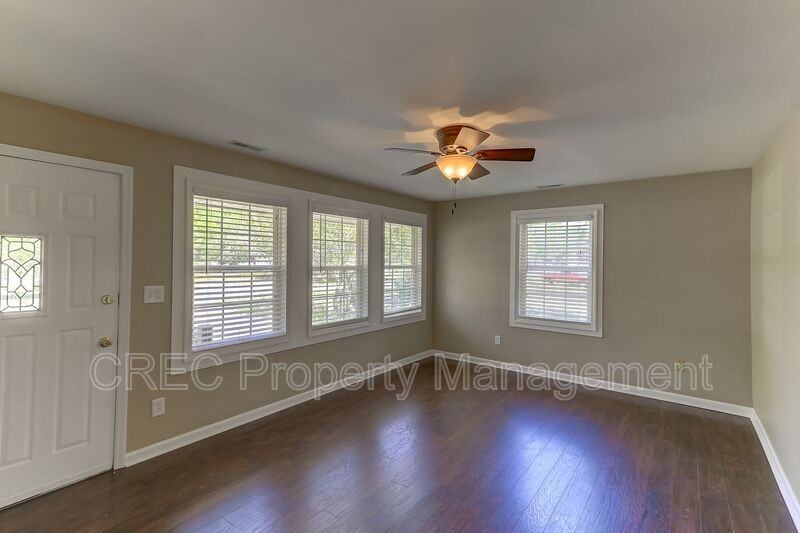 2401 Eagle Dr - Photo 6 of 36