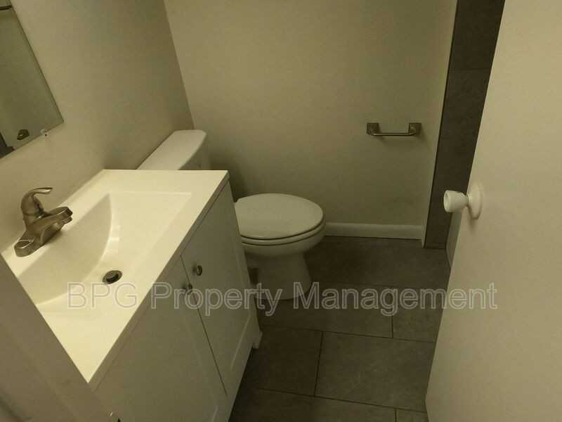 8812 Wesley Ave #201 - Photo 5 of 11