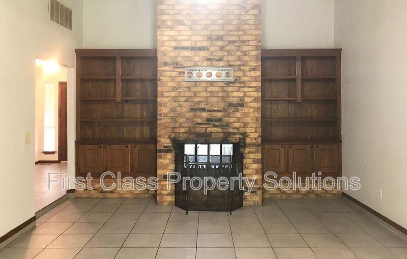 5316 Nw 111th Ter - Photo 7 of 45