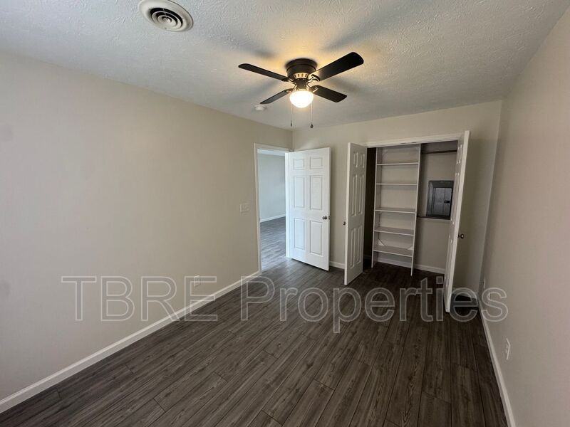 700 Jefferson St #2 - Photo 3 of 7