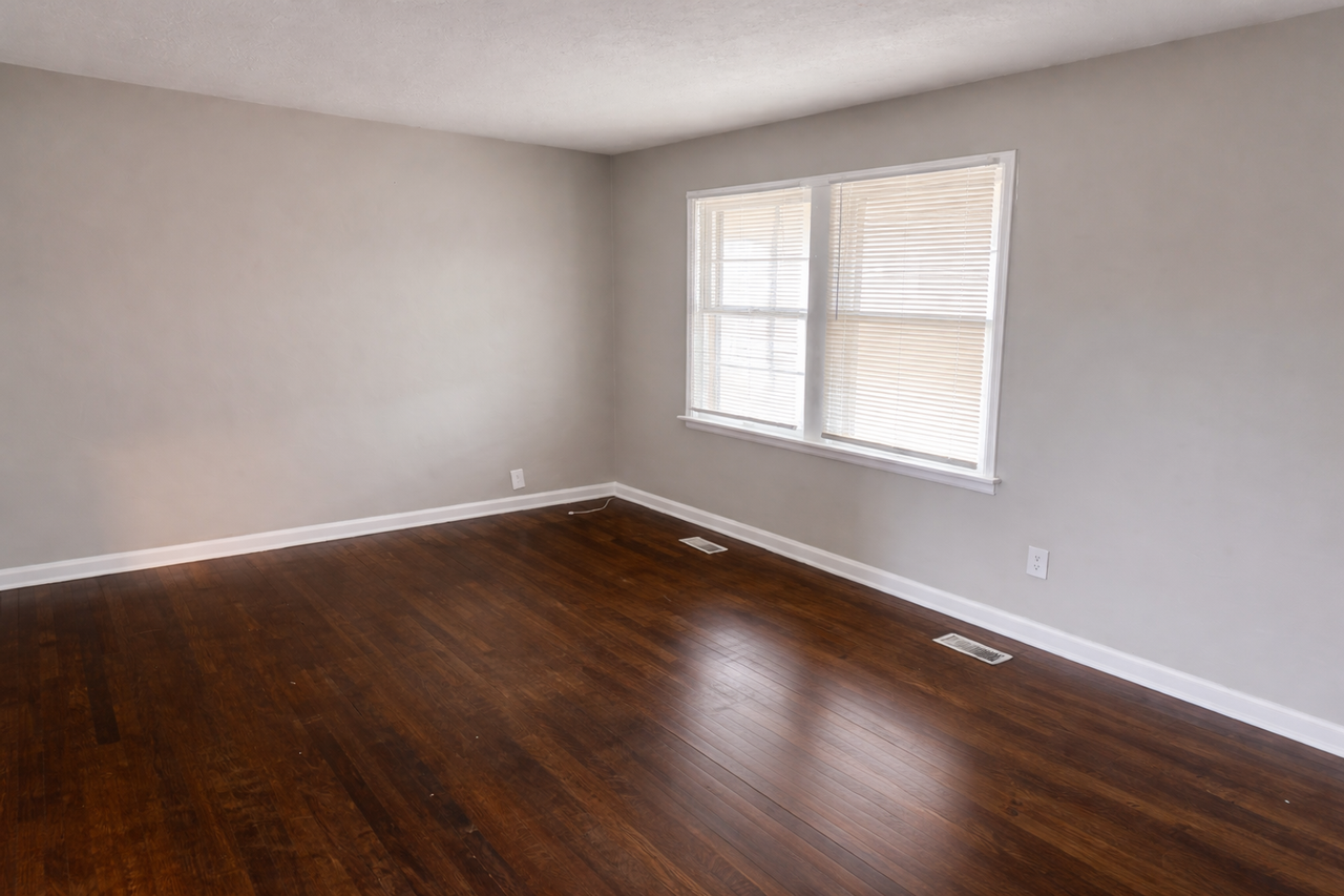 3810 Pittman Rd - Photo 3 of 16