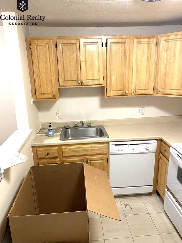 10 Riverside St #G4 - Photo 4 of 20