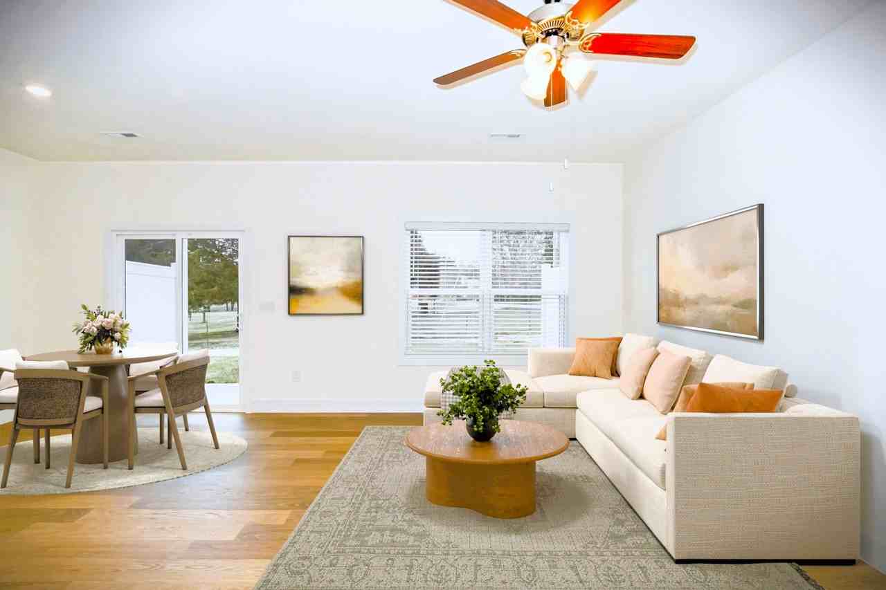 2456 Legg Crk Ln - Photo 2 of 18