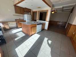 featured image of 600 W High St