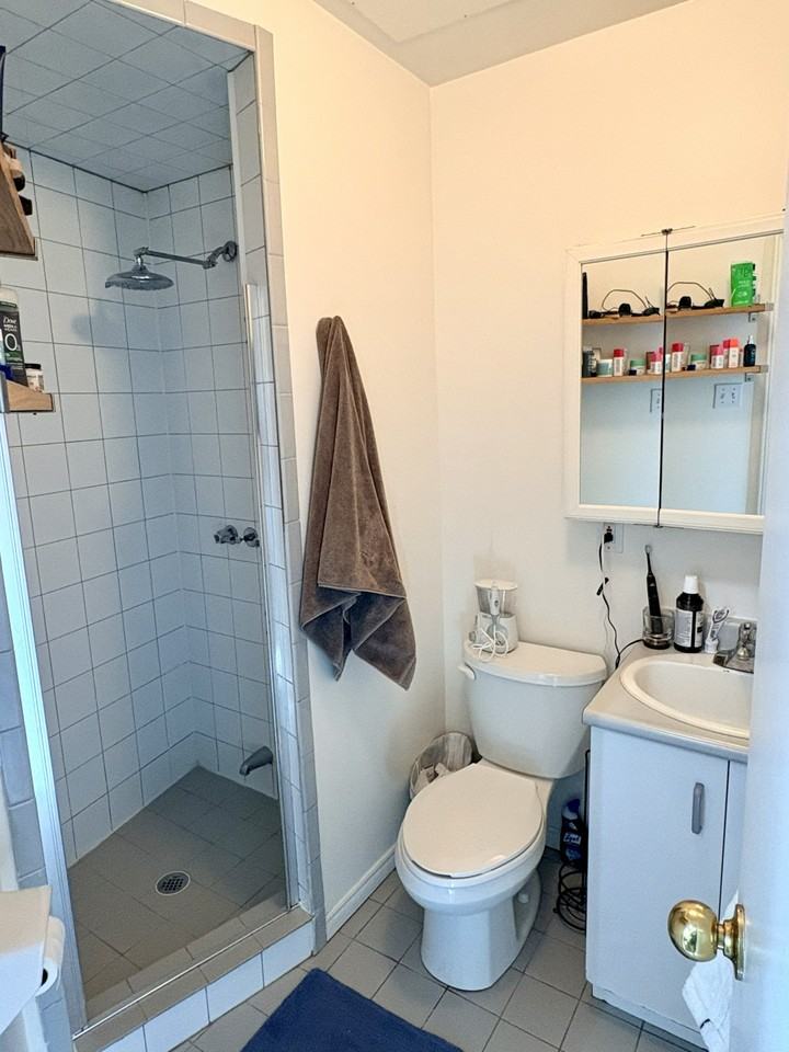 195 Niagara Street - Photo 4 of 5