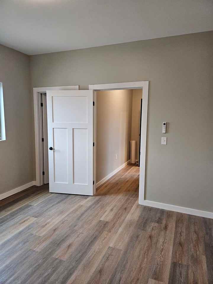 41 W Division St #100 - Photo 2 of 14