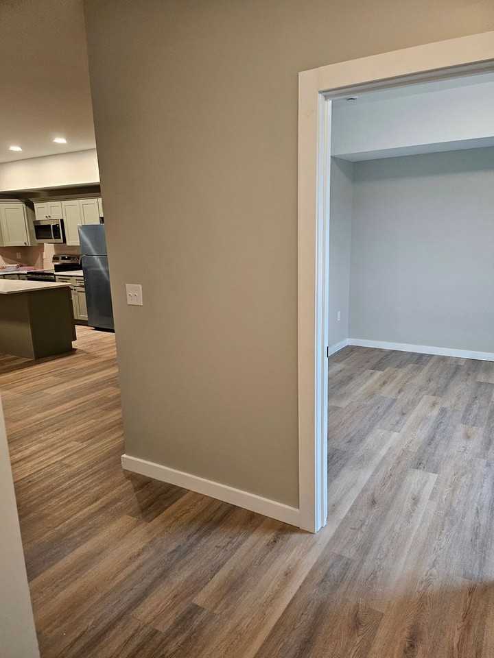 41 W Division St #100 - Photo 3 of 14