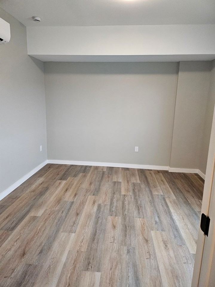 41 W Division St #100 - Photo 4 of 14