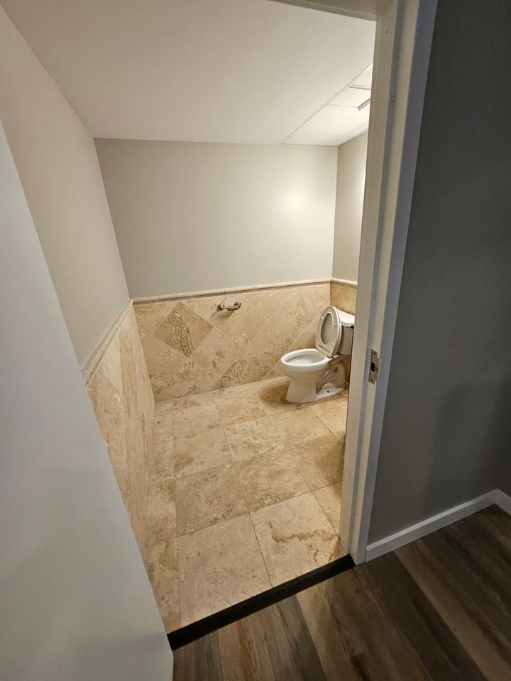 41 W Division St #102 - Photo 2 of 14