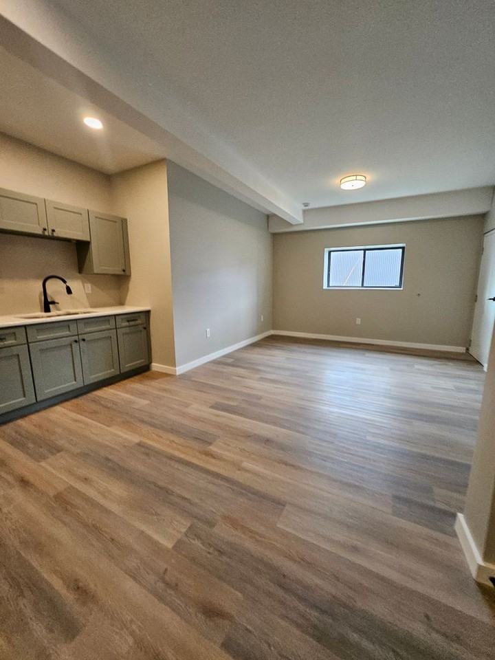 41 W Division St #102 - Photo 3 of 14