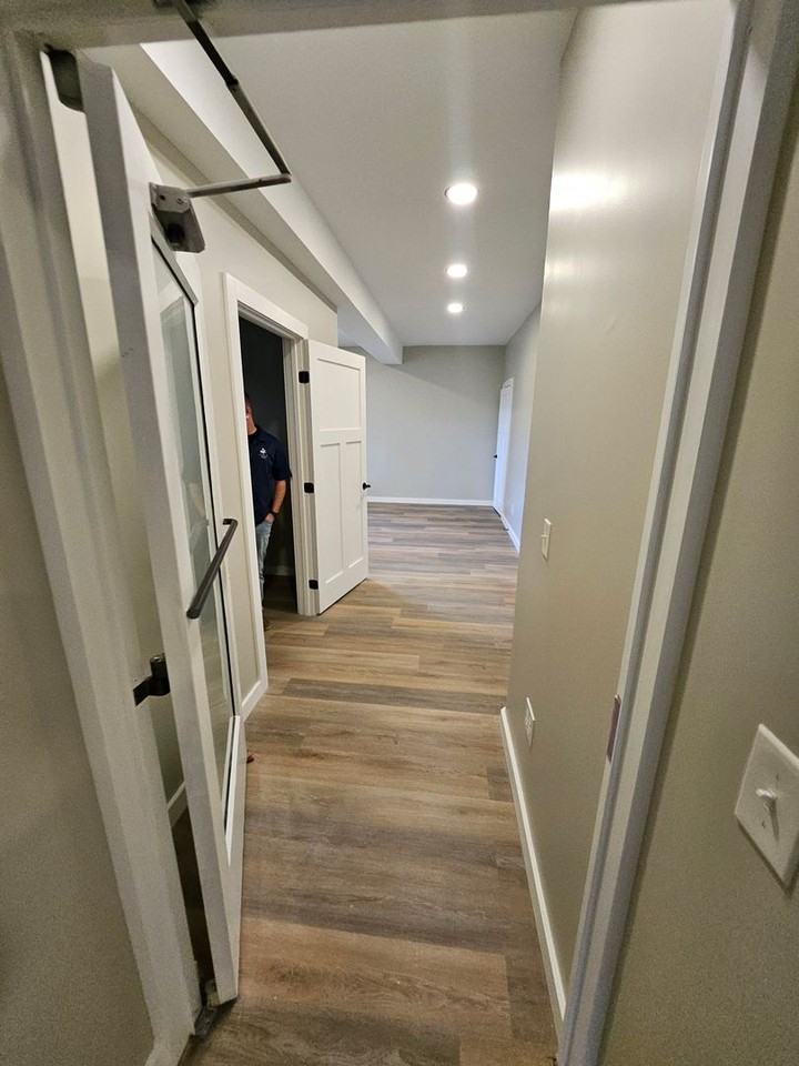 41 W Division St #102 - Photo 5 of 14