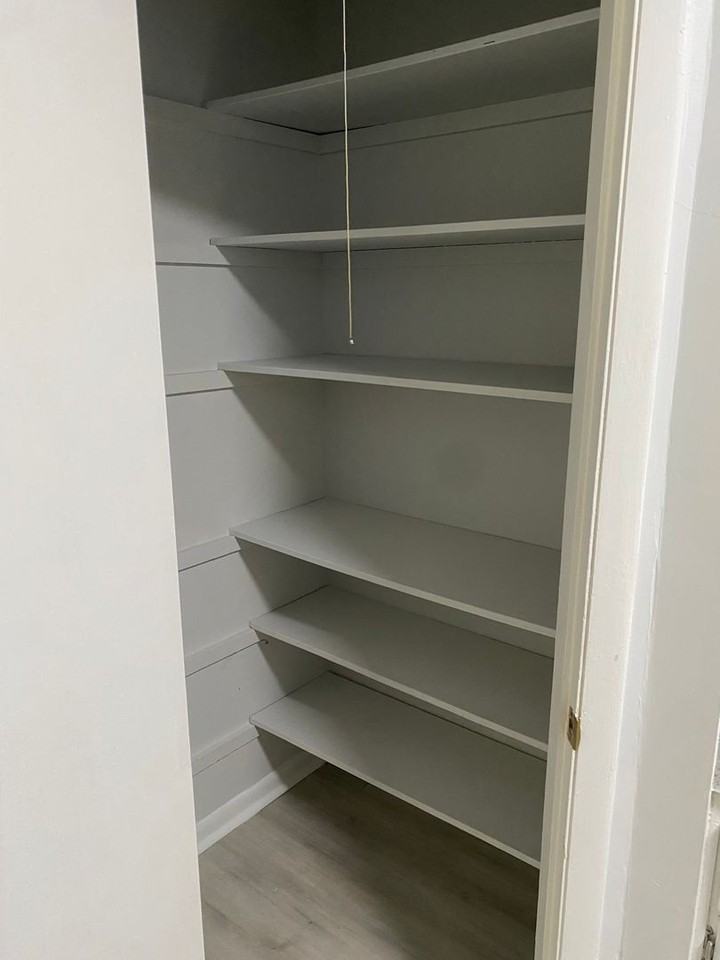 Georgetown Manor LLC - Photo 3 of 13