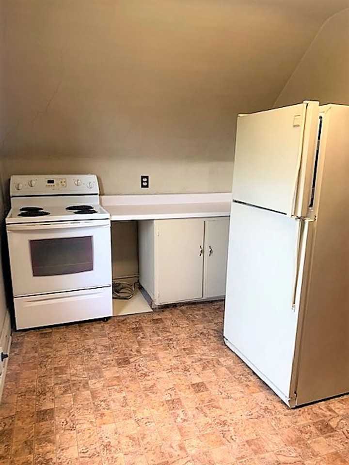 525 2nd St Se - Photo 2 of 19