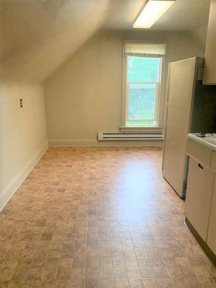 525 2nd St Se - Photo 3 of 19