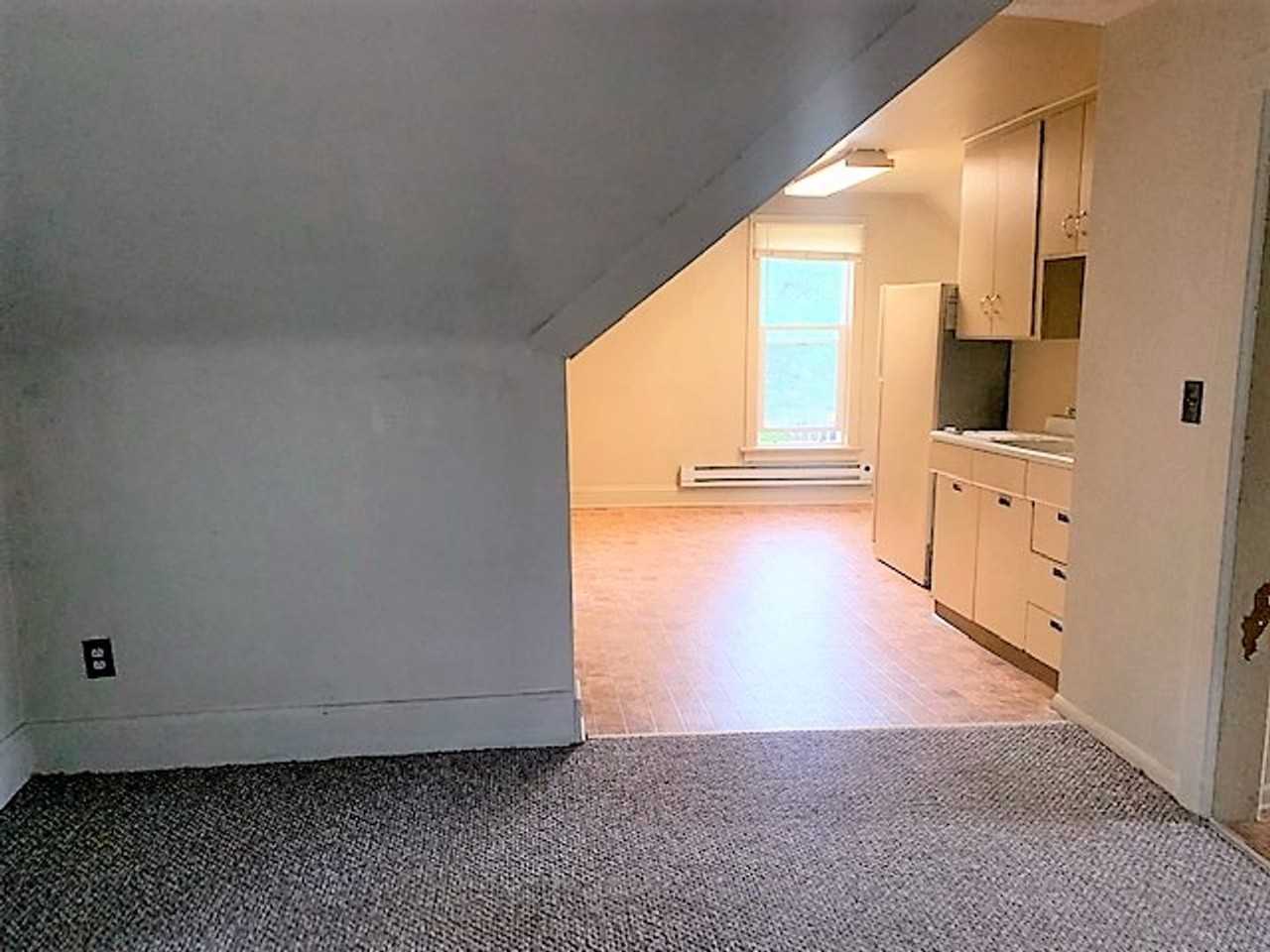 525 2nd St Se - Photo 4 of 19