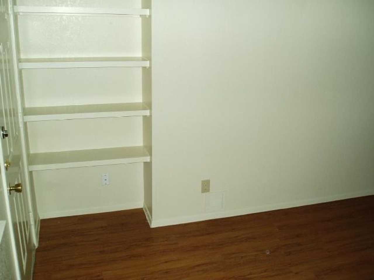 4409 Guadalupe St - Photo 6 of 11