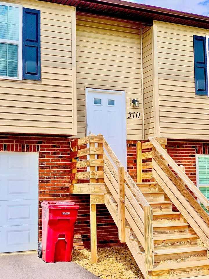 510 Thomas St - Photo 2 of 19