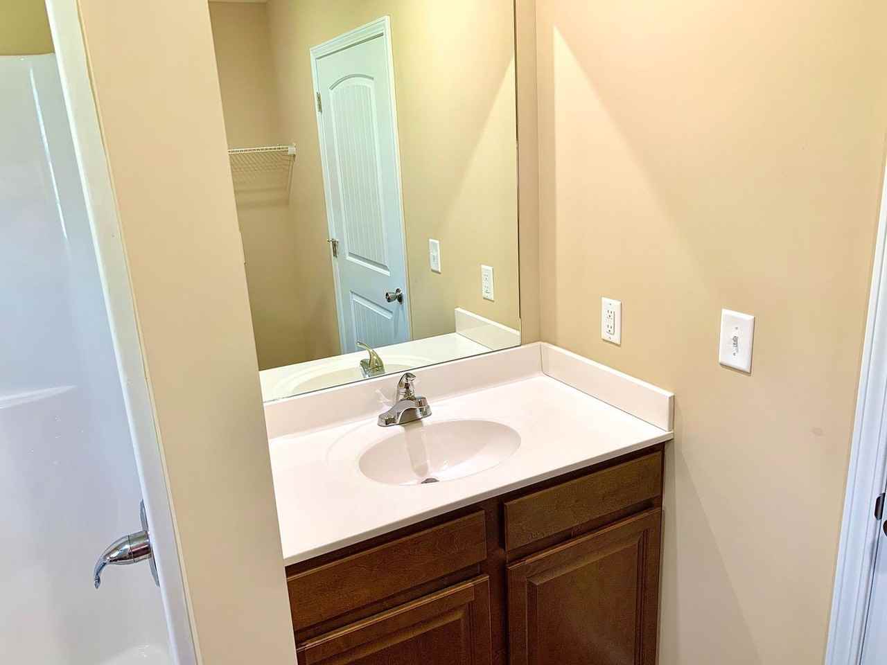 510 Thomas St - Photo 5 of 19