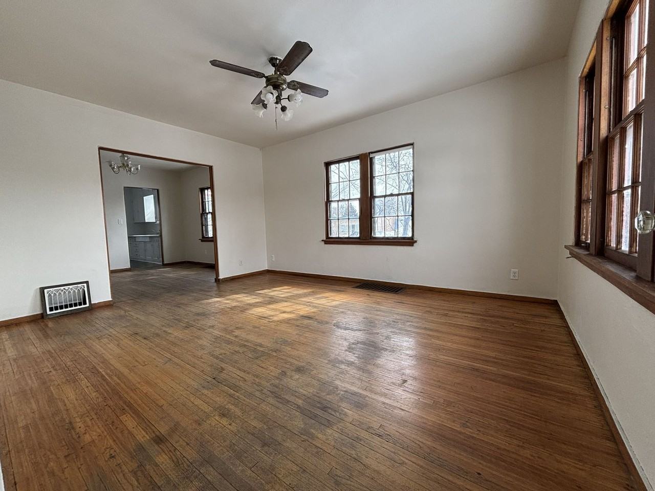 509 S 9th St - Photo 7 of 24