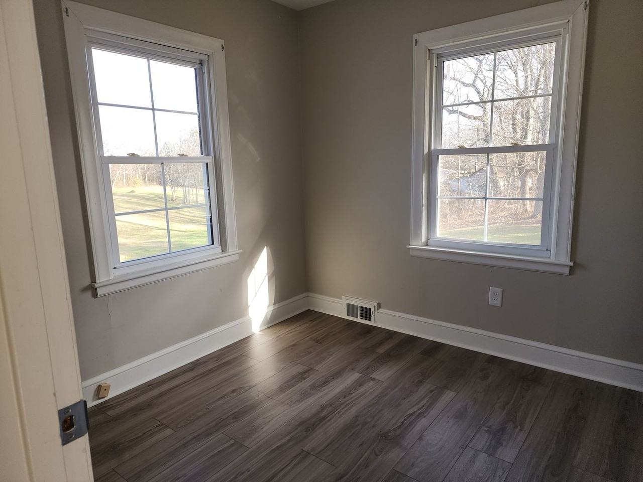 4253 Siloam Rd - Photo 5 of 14