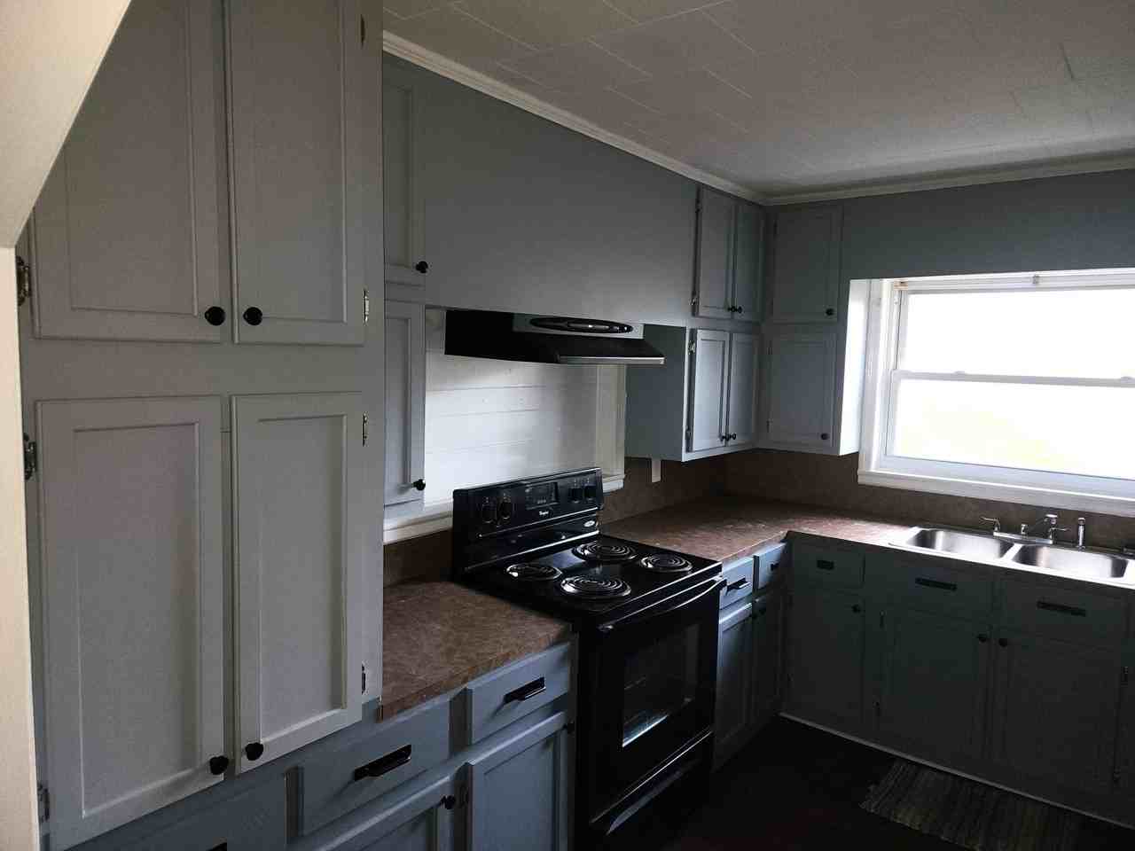 831 Siloam Rd - Photo 6 of 10