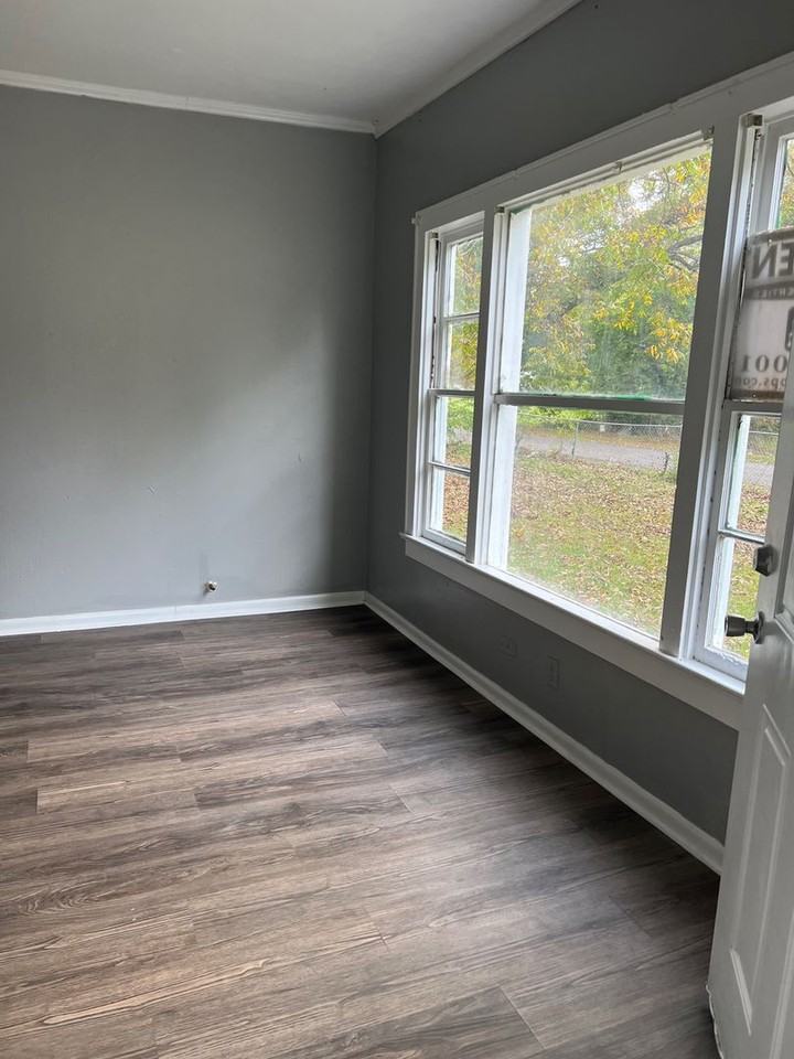 501 Montgomery St - Photo 5 of 19