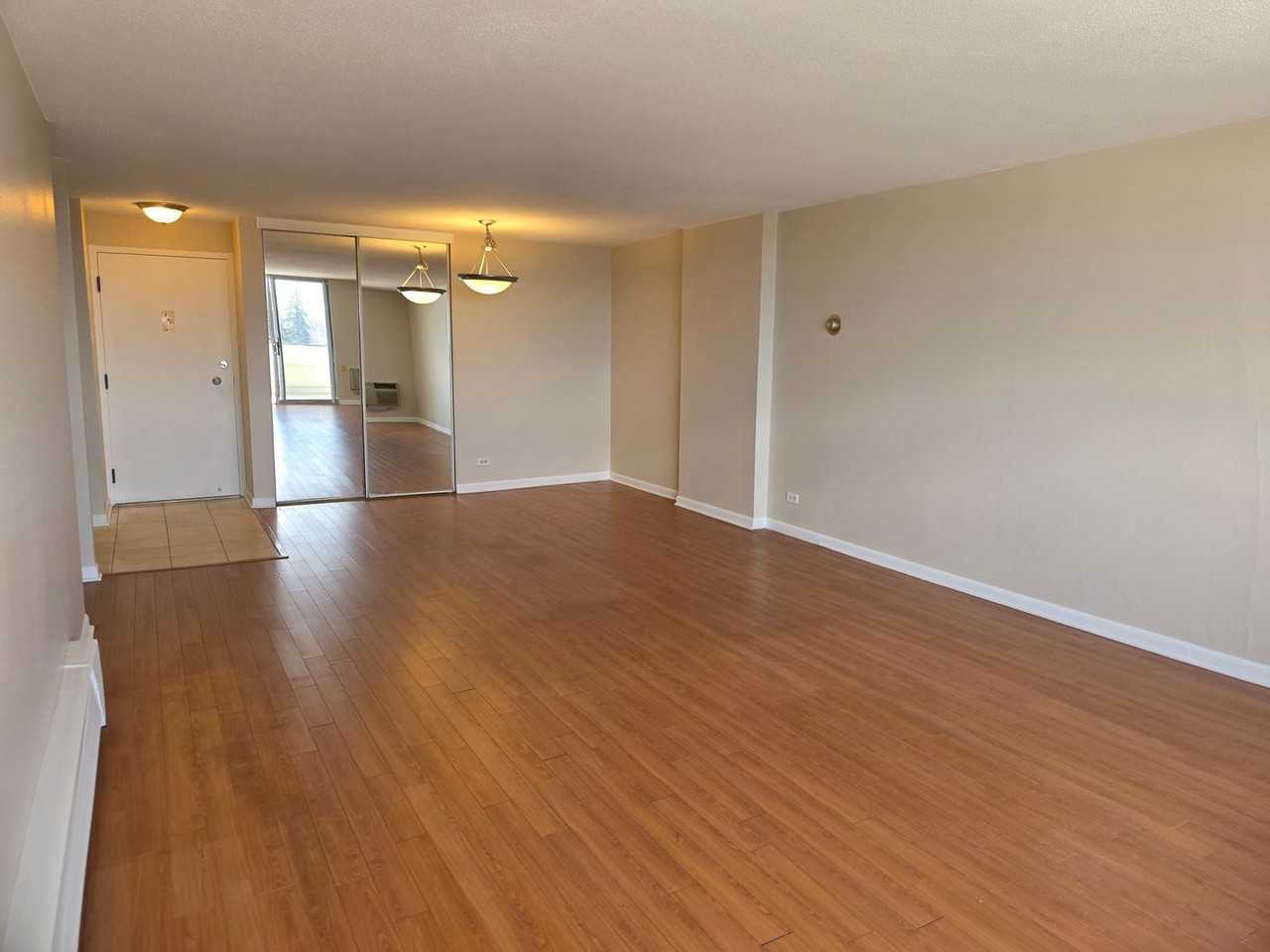 1029 E 8th Ave #604 - Photo 5 of 30