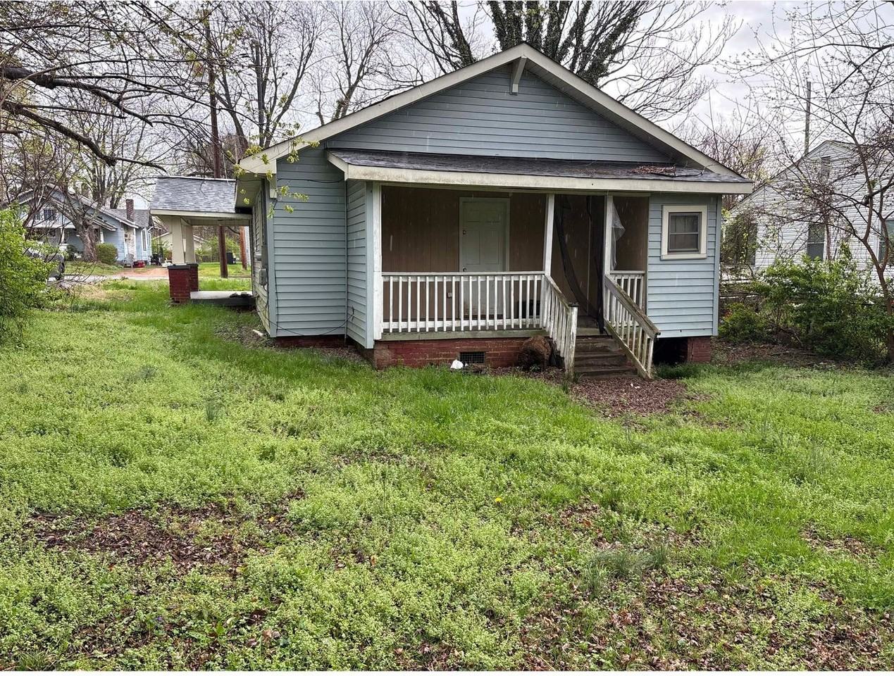 524 Amos St - Photo 2 of 9