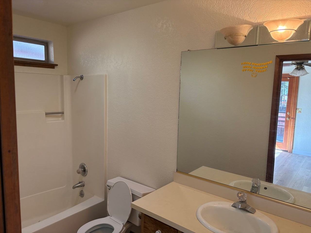 835 Paloma Ave - Photo 7 of 19