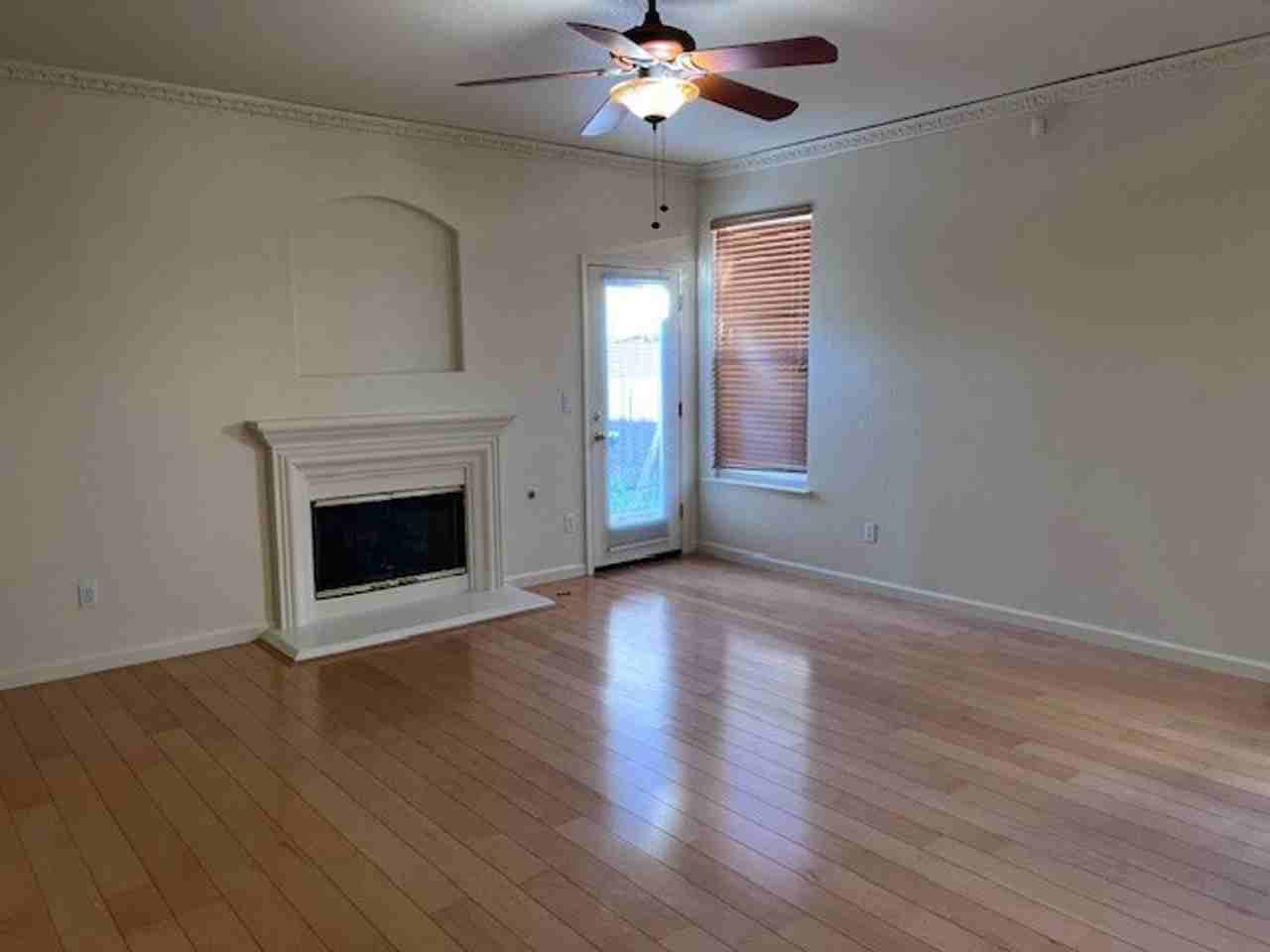 2332 Migration Ct - Photo 4 of 15