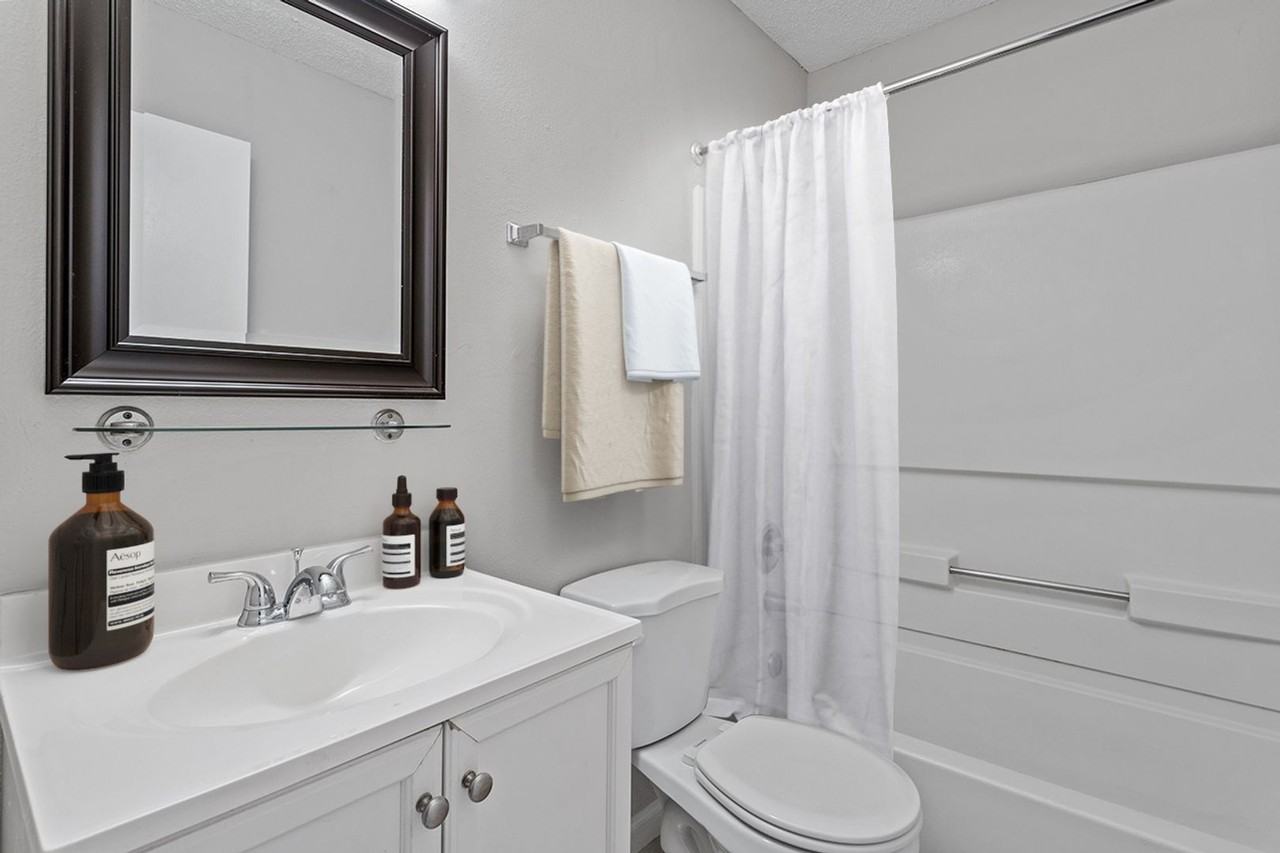 108 Barslund Ct - Photo 2 of 4