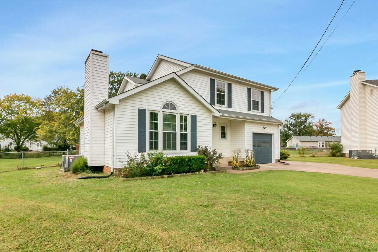 900 Cimarron Ct - Photo 2 of 28