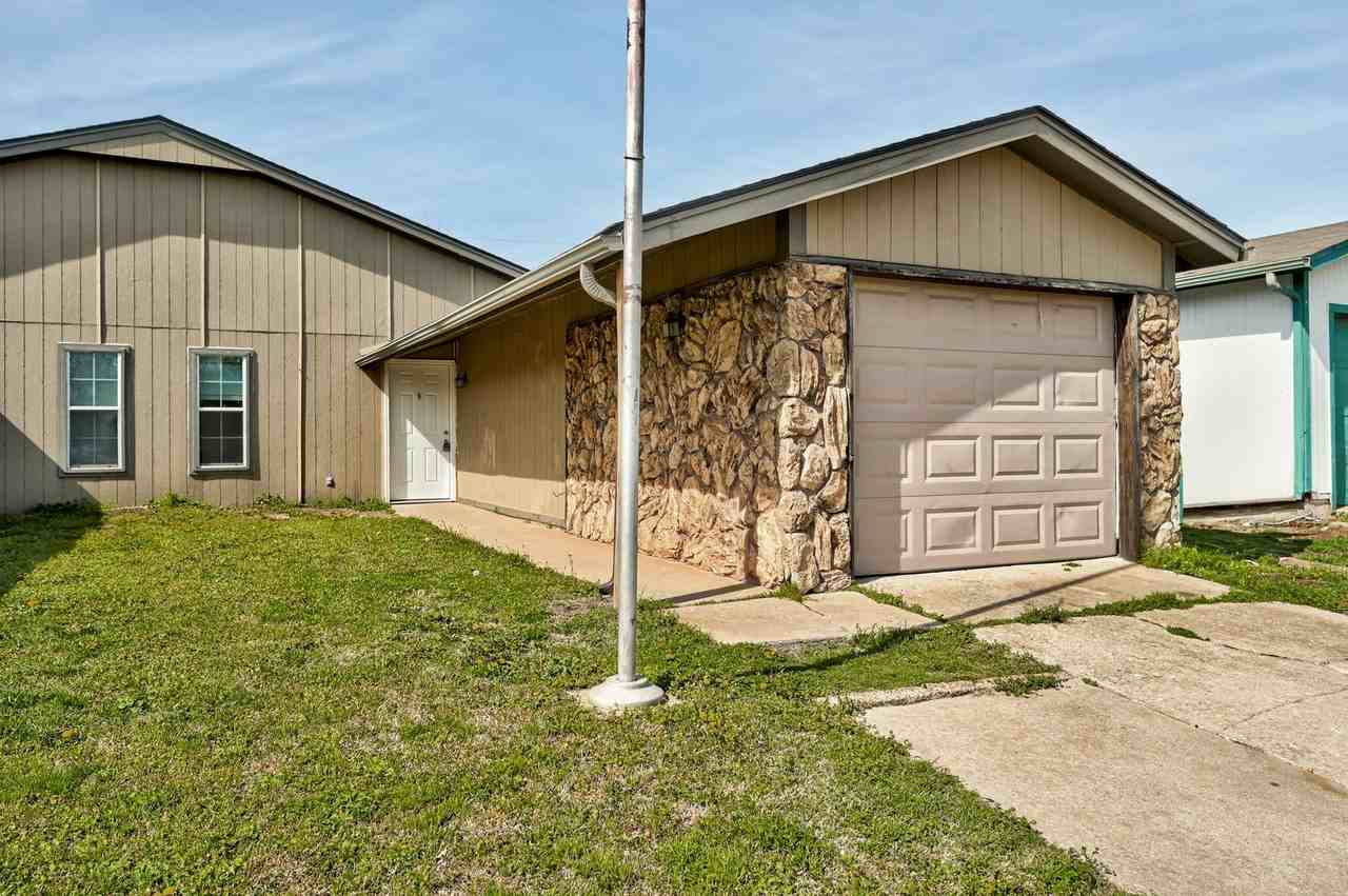 7905 S Douglas Ave #7905 - Photo 4 of 13