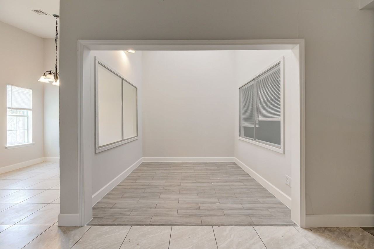 7905 S Douglas Ave #7905 - Photo 7 of 13