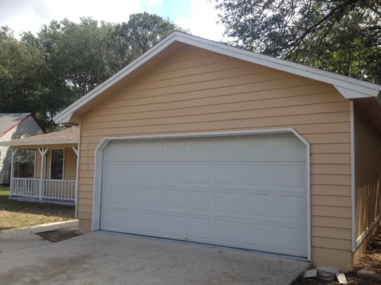 6415 Sable Woods Dr E - Photo 2 of 19