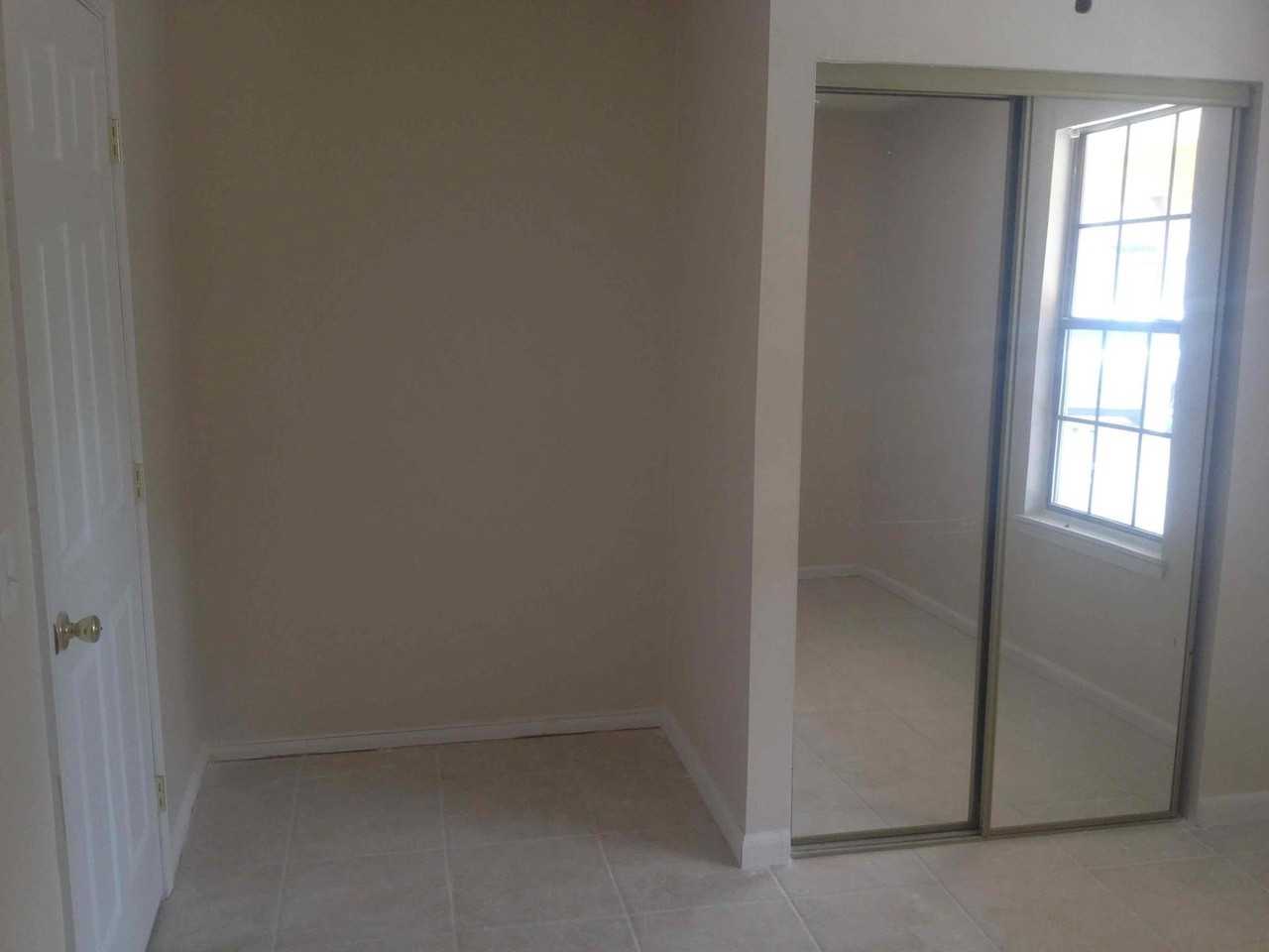 6415 Sable Woods Dr E - Photo 3 of 19