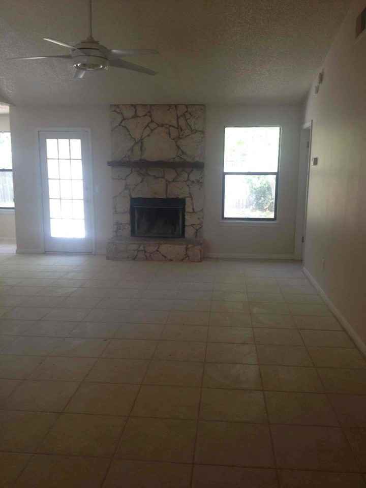 6415 Sable Woods Dr E - Photo 6 of 19