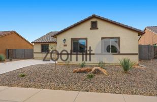 featured image of 565 W Black Hawk Pl