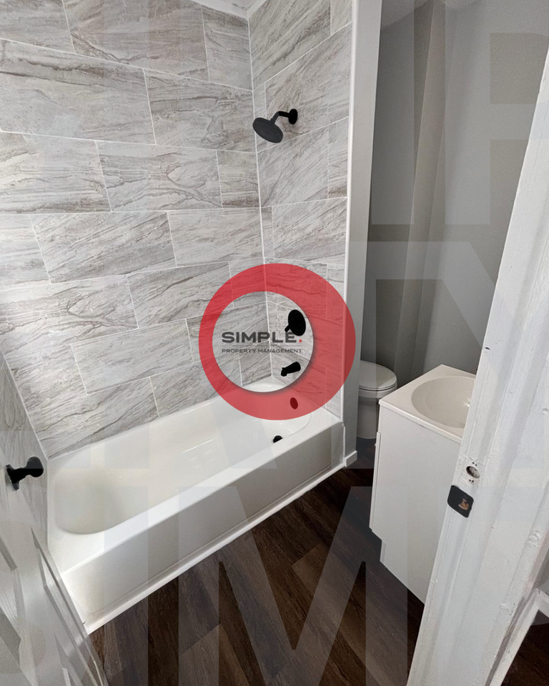 552 Maple St - Photo 5 of 9