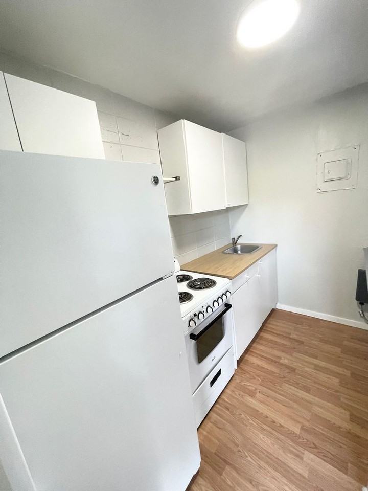 1343 W Point Dr - Photo 4 of 15