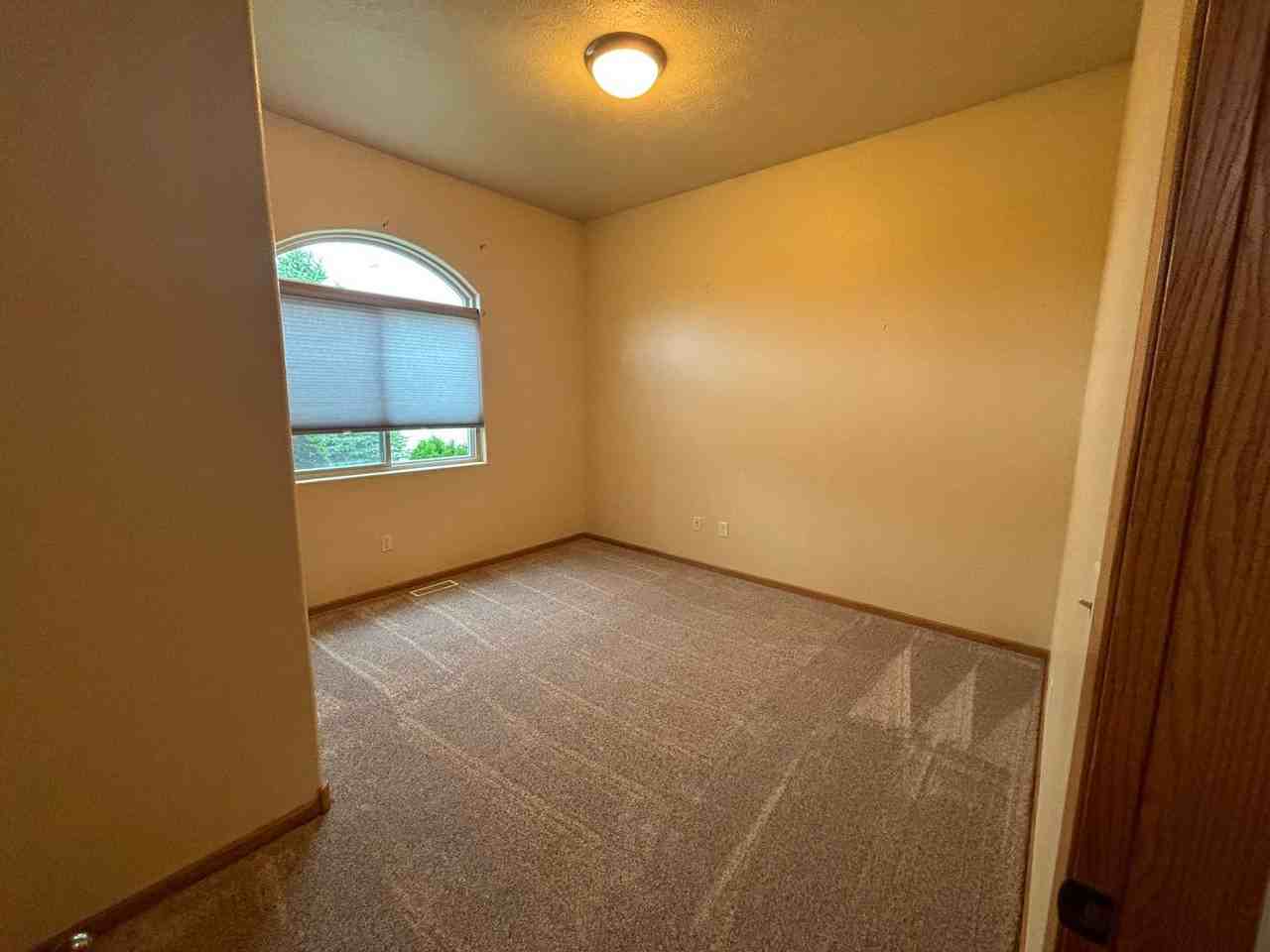 22738 Rando Ct - Photo 4 of 26